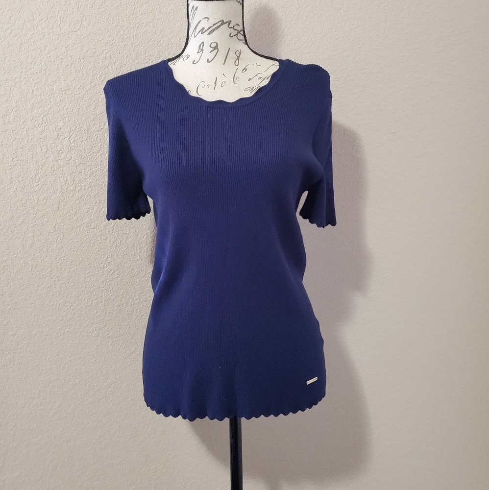 🛑SOLD🛑 T Tahari Ribbed Top - Picture 2 of 5